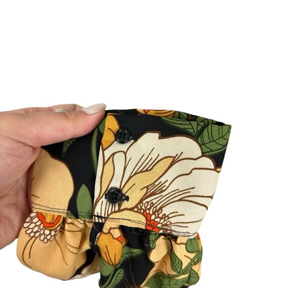 Forever21 Black Yellow Multi Long Sleeve Floral Short Romper Size 1X - Picture 5 of 12